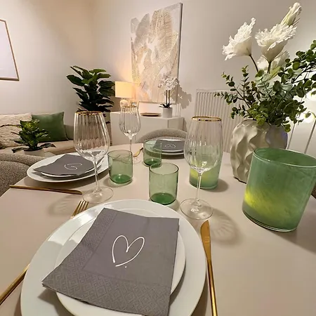 Cozy With Kitchen And Open Living Apartmán