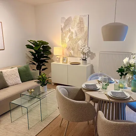 Cozy With Kitchen And Open Living Apartman *