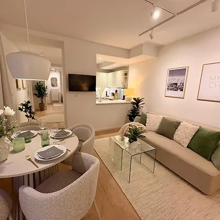 Cozy With Kitchen And Open Living Apartmán *
